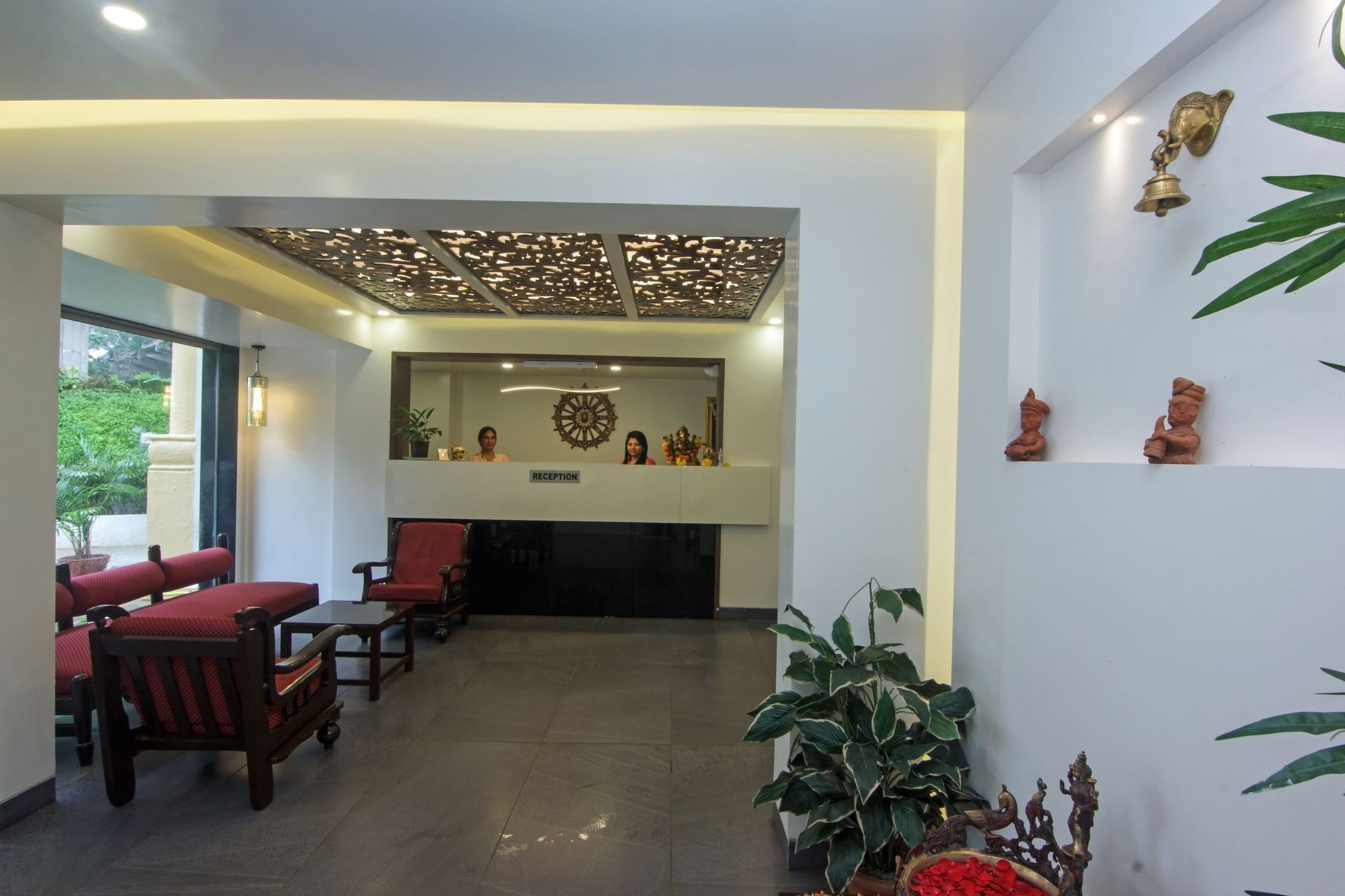 Oyo 9806 Hotel Arvi Lonavala Exterior photo
